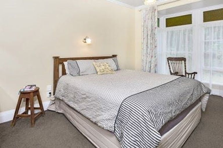 Photo of property in 43 Youngs Grove, Pukekohe, 2120