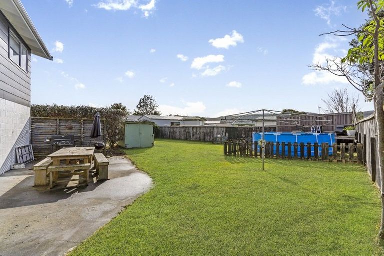 Photo of property in 208 Chartwell Avenue, Whangamata, 3620