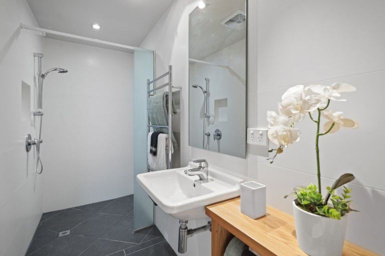 Photo of property in 39 Rainbow Drive, Rainbow Point, Taupo, 3330