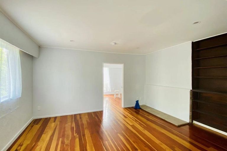 Photo of property in 85 Western Springs Road, Morningside, Auckland, 1022
