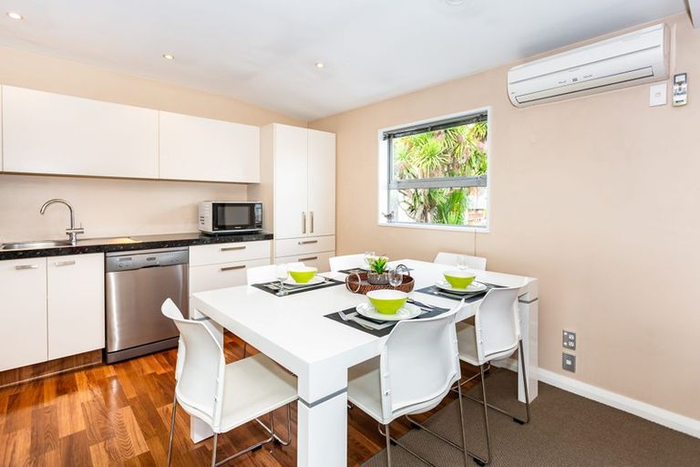 Photo of property in 8c Broadbent Street, Riccarton, Christchurch, 8041