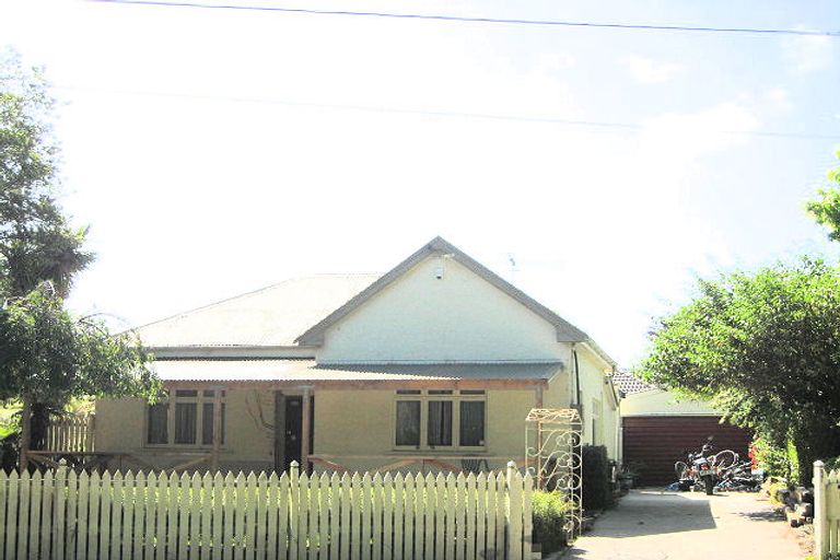 Photo of property in 2/261 Ashgrove Terrace, Somerfield, Christchurch, 8024
