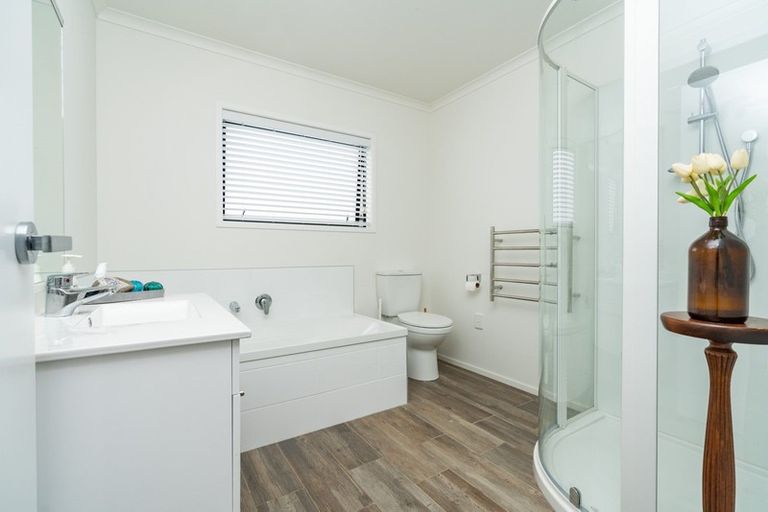 Photo of property in 4 Kuaka Crescent, Mangawhai, 0505