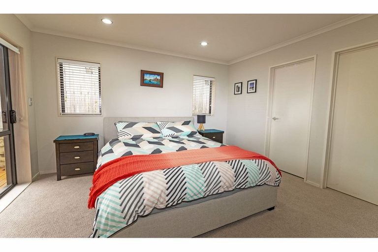 Photo of property in 88a San Marino Drive West, Henderson, Auckland, 0612