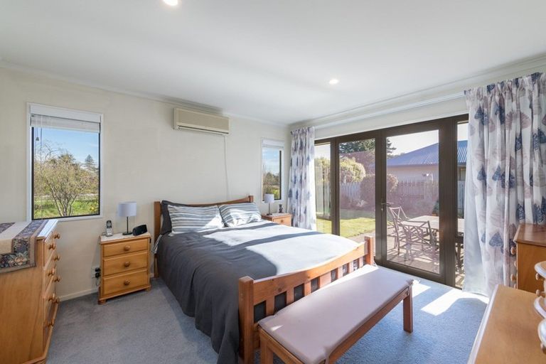 Photo of property in 10 Ngawhatu Road, Stoke, Nelson, 7011