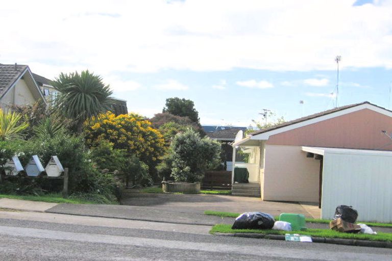 Photo of property in 1/136 Bucklands Beach Road, Bucklands Beach, Auckland, 2012