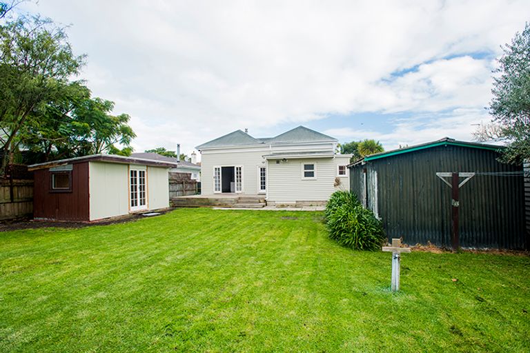 Photo of property in 12 Iranui Road, Inner Kaiti, Gisborne, 4010