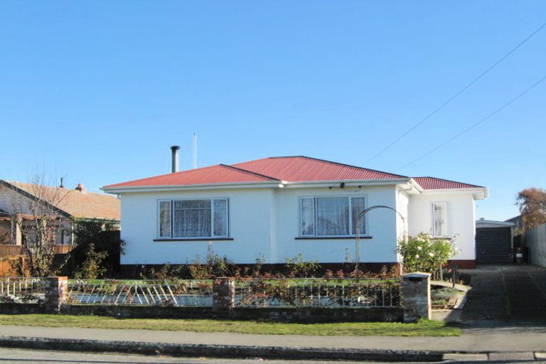 Photo of property in 176 Palmers Road, New Brighton, Christchurch, 8083