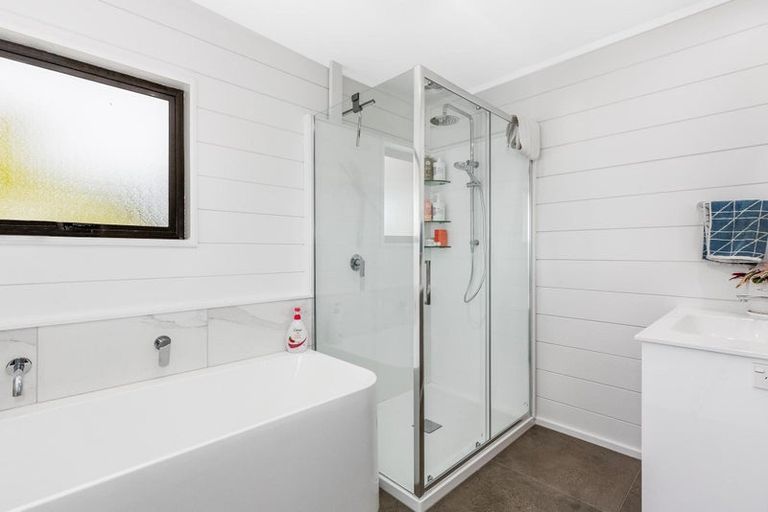 Photo of property in 76 Gordon Road, Plimmerton, Porirua, 5026