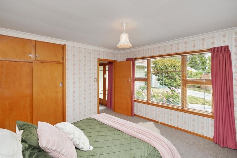 Photo of property in 25 Aileen Place, Upper Riccarton, Christchurch, 8041