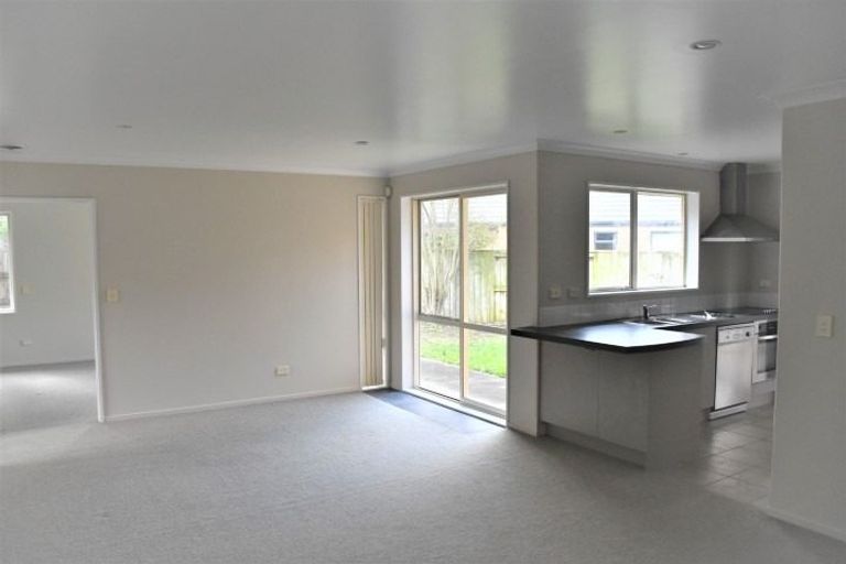 Photo of property in 40 Wiltshire Drive, Huntington, Hamilton, 3210