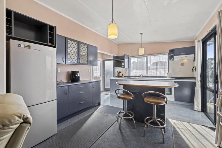 Photo of property in 34 Main Road, Raglan, 3225