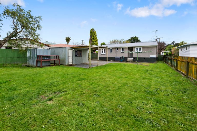 Photo of property in 14 Orchard Rise, Rosehill, Papakura, 2113