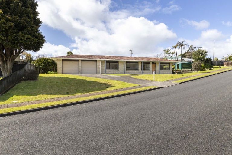 Photo of property in 2 Squire Place, Blagdon, New Plymouth, 4310
