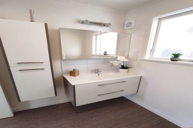 Photo of property in 1/25 Shirley Avenue, Papakura, 2110