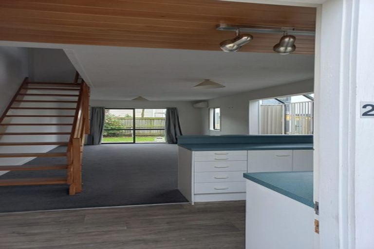 Photo of property in 2/116 Purchas Street, Edgeware, Christchurch, 8013