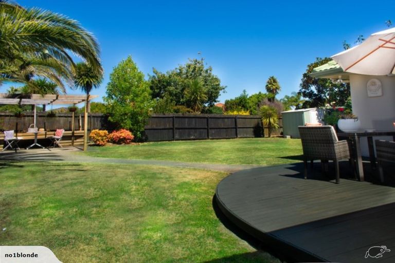 Photo of property in 23 Trossach Place, Wattle Downs, Auckland, 2103