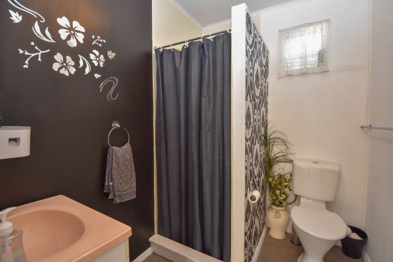 Photo of property in 242 High Street South, Carterton, 5713