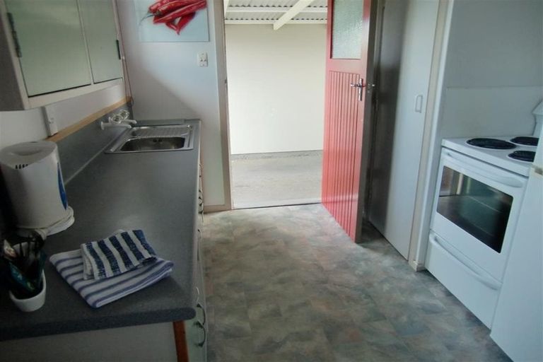 Photo of property in 4/119 Junction Road, Welbourn, New Plymouth, 4371