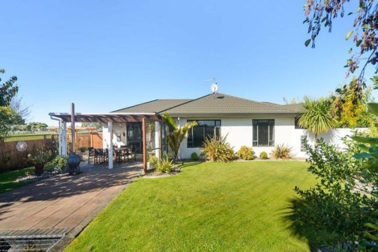 Photo of property in 39 Logan Way, Kelvin Grove, Palmerston North, 4414