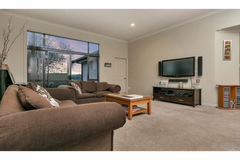 Photo of property in 8 Archer Rayner Place, Greenhithe, Auckland, 0632