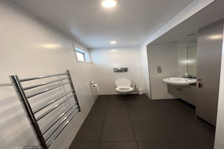 Photo of property in 105 East Coast Road, Castor Bay, Auckland, 0620