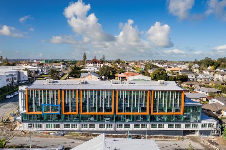 Photo of property in 2e/30 Westward Ho, Glen Eden, Auckland, 0602