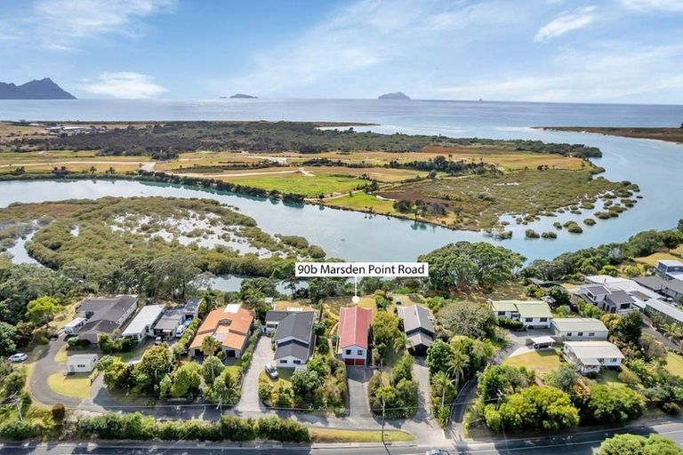 Photo of property in 90b Marsden Point Road, Ruakaka, 0116