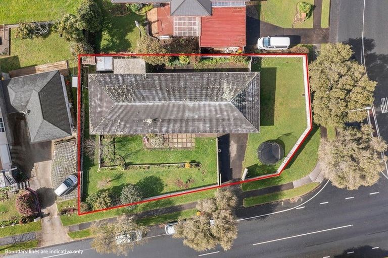 Photo of property in 58 Prince Regent Drive, Half Moon Bay, Auckland, 2012