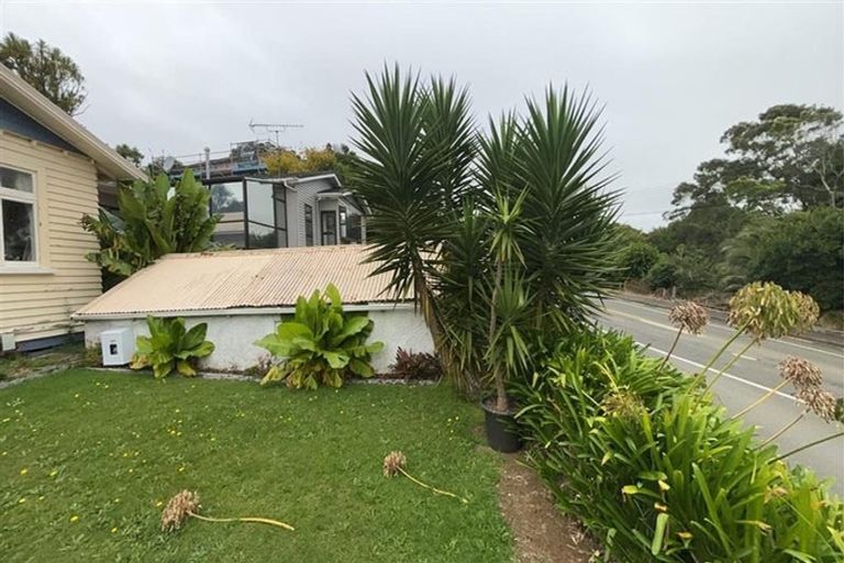 Photo of property in 113 Mangorei Road, Merrilands, New Plymouth, 4312