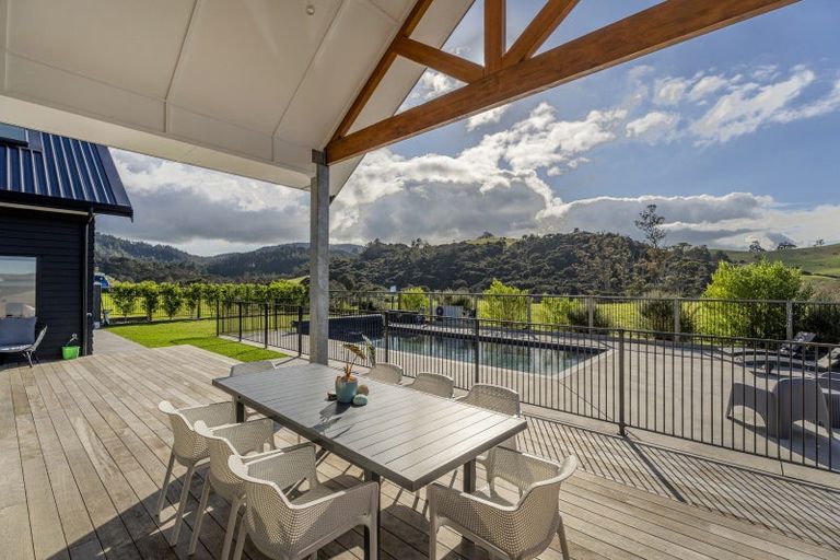 Photo of property in 6 Tohetea Lane, Wharekaho, Whitianga, 3510
