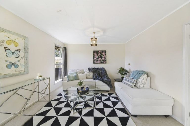 Photo of property in 4 Robert Allan Way, Pakuranga Heights, Auckland, 2010