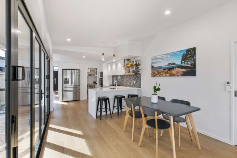 Photo of property in 14 Pimelea Street, Papamoa Beach, Papamoa, 3118