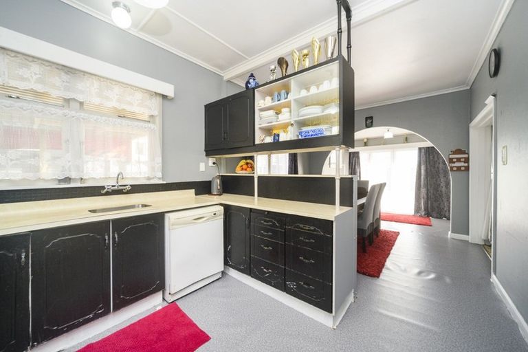 Photo of property in 698 Pioneer Highway, Takaro, Palmerston North, 4412