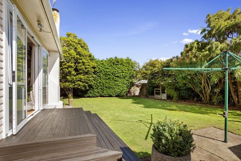 Photo of property in 19 Naenae Road, Naenae, Lower Hutt, 5011