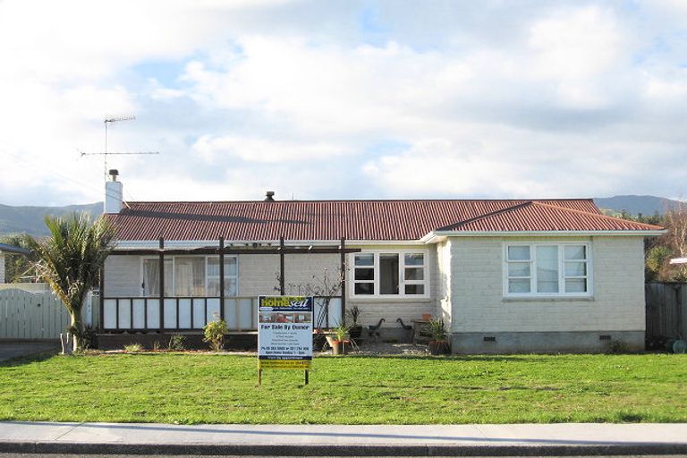 Photo of property in 34 Freemans Road, Otaki, 5512