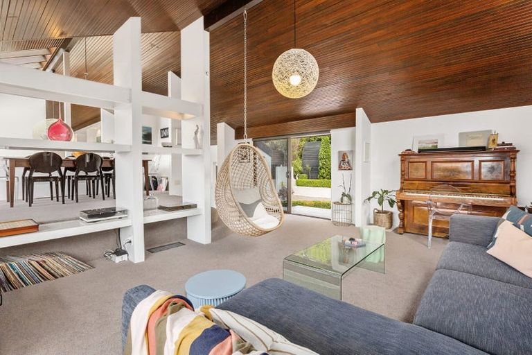 Photo of property in 26 Postgate Drive, Whitby, Porirua, 5024