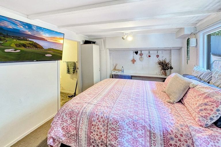 Photo of property in 124 Pohutukawa Avenue, Ohope, 3121