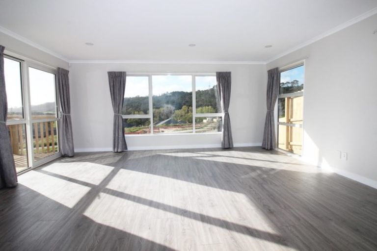 Photo of property in 80 Jeroboam Loop, Kumeu, 0810