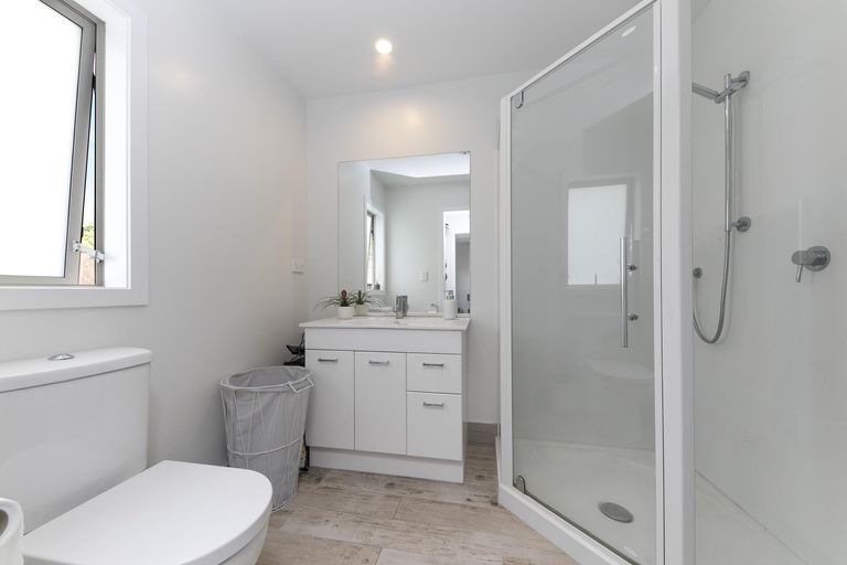 Photo of property in 3a Applemoors Way, Riverhead, 0820