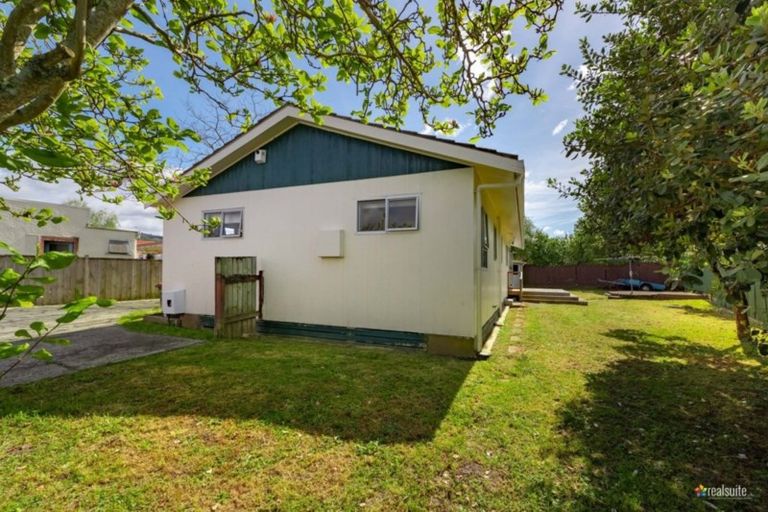 Photo of property in 11a Mangaroa Hill Road, Maoribank, Upper Hutt, 5018