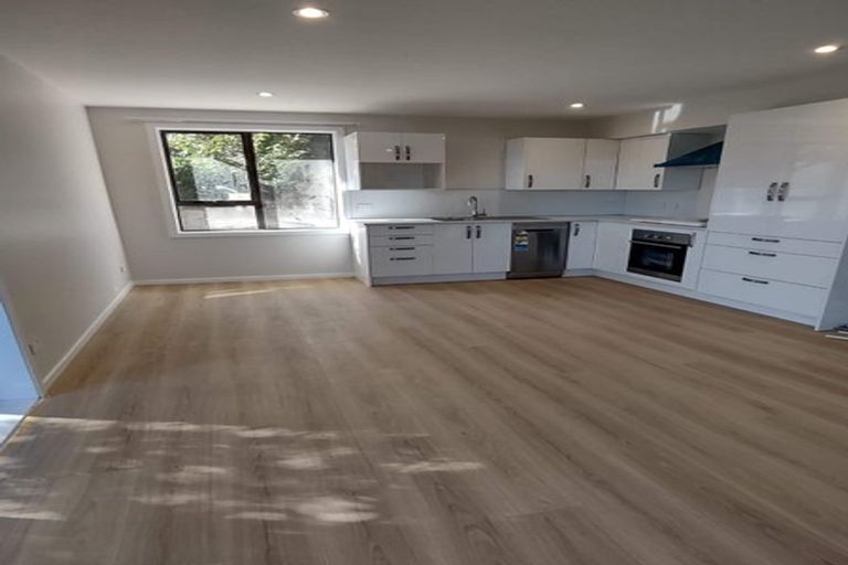 Photo of property in 11 Kinnel Grove, Papakowhai, Porirua, 5024