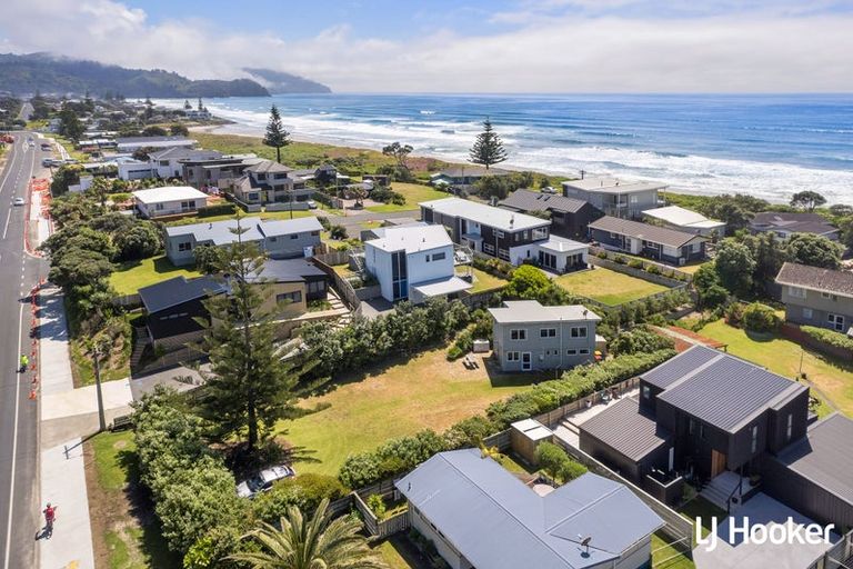 Photo of property in 39 Seaforth Road, Waihi Beach, 3611