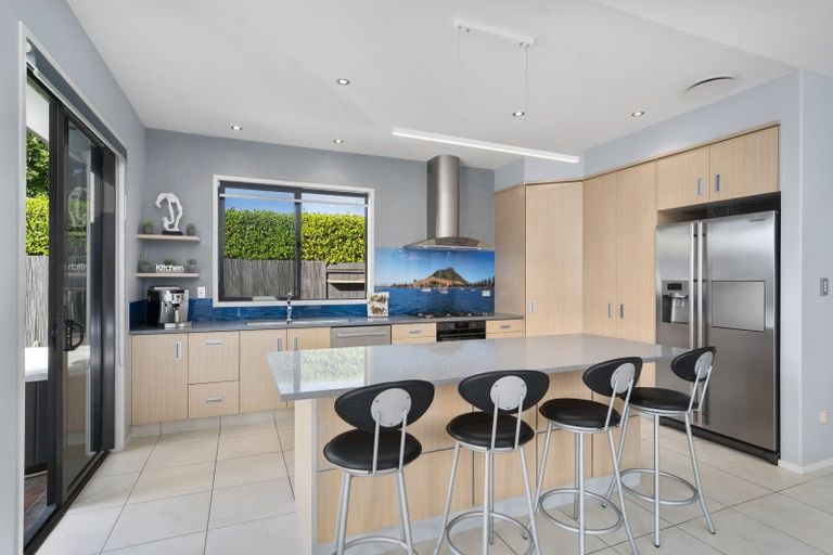 Photo of property in 39 Inverness Drive, Pyes Pa, Tauranga, 3112