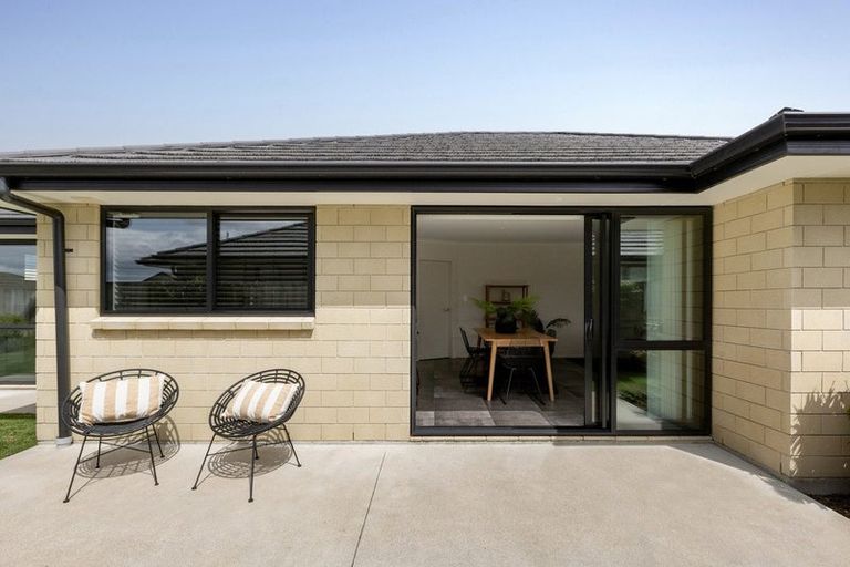 Photo of property in 10 Fearnley Grove, Pyes Pa, Tauranga, 3112