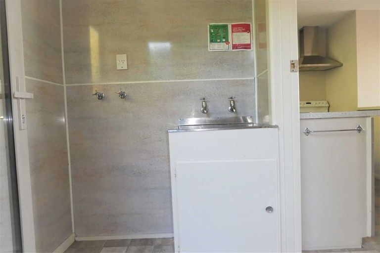 Photo of property in 1/98 Moncks Spur Road, Redcliffs, Christchurch, 8081