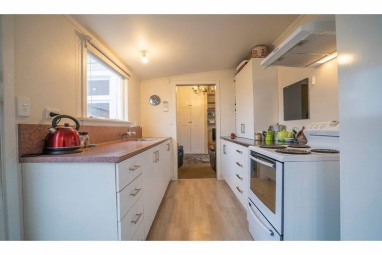 Photo of property in 128 Avon Road, Clifton, Invercargill, 9812