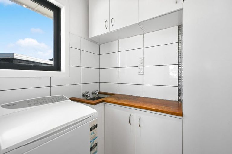 Photo of property in 42 English Street, St Andrews, Hamilton, 3200