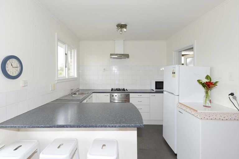 Photo of property in 24 Wimborne Crescent, Aranui, Christchurch, 8061