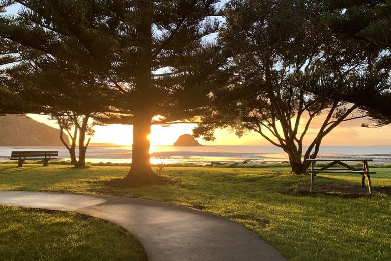 Photo of property in 15 Waiwera Place, Waiwera, Orewa, 0994
